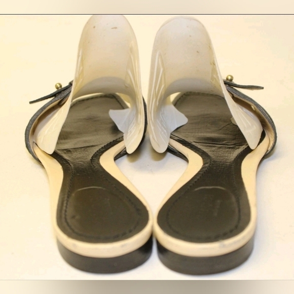 Sale Gucci Slides Womens Size 8.5 B Embossed Leather Buckle Sandals Italy Shoes - Picture 8 of 16